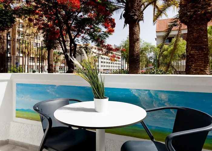 101 Playa Honda, Playa De Americas Appartement