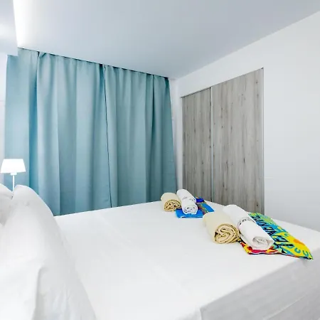 Апартаменти 101 Playa Honda, Playa De Americas