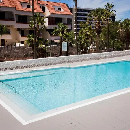 101 Playa Honda, Playa De Americas Апартаменти